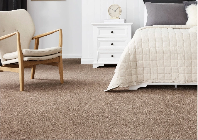 Cozy rug Dubai bedroom