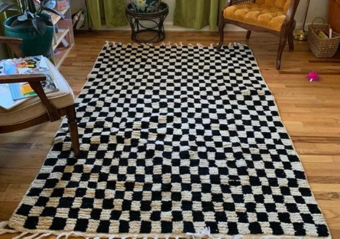 Wool custom rugs Dubai