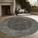 Decorative round rug