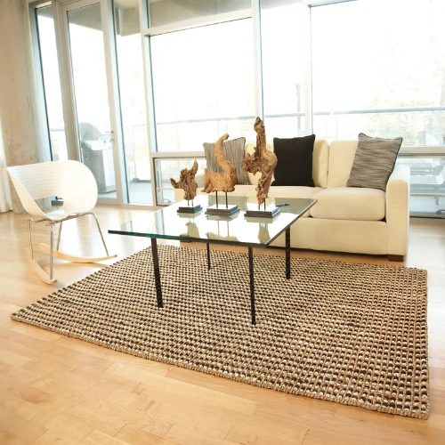 Woven sisal rug