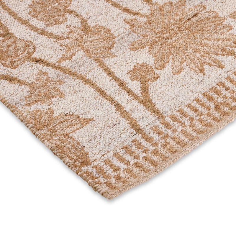 Baisley Floral Pattern Carpet