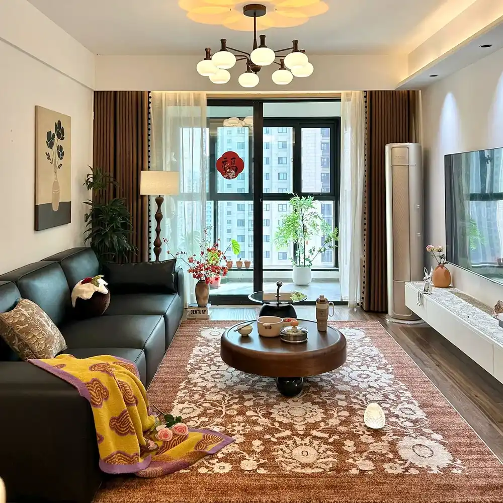 Kellan Distressed Floral Medallion Polypropylene Rug in Dubai