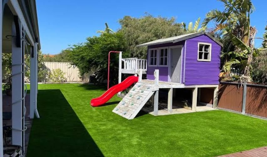 Soft Artificial Grass for Kids' Play Areas